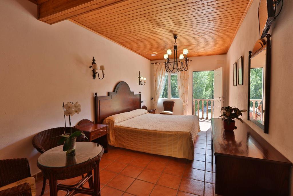 Hotel Rural Noguera De La Sierpe Arroyo Frio Exteriör bild